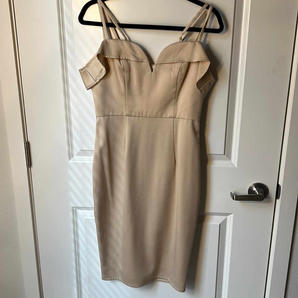 Lumier size small off the shoulder dress